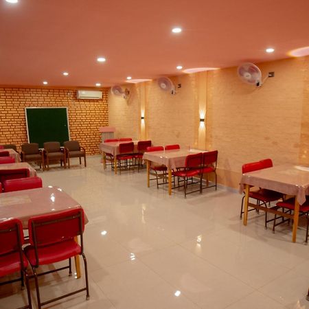 Galaxy Guest House Siddharthanagar Ngoại thất bức ảnh
