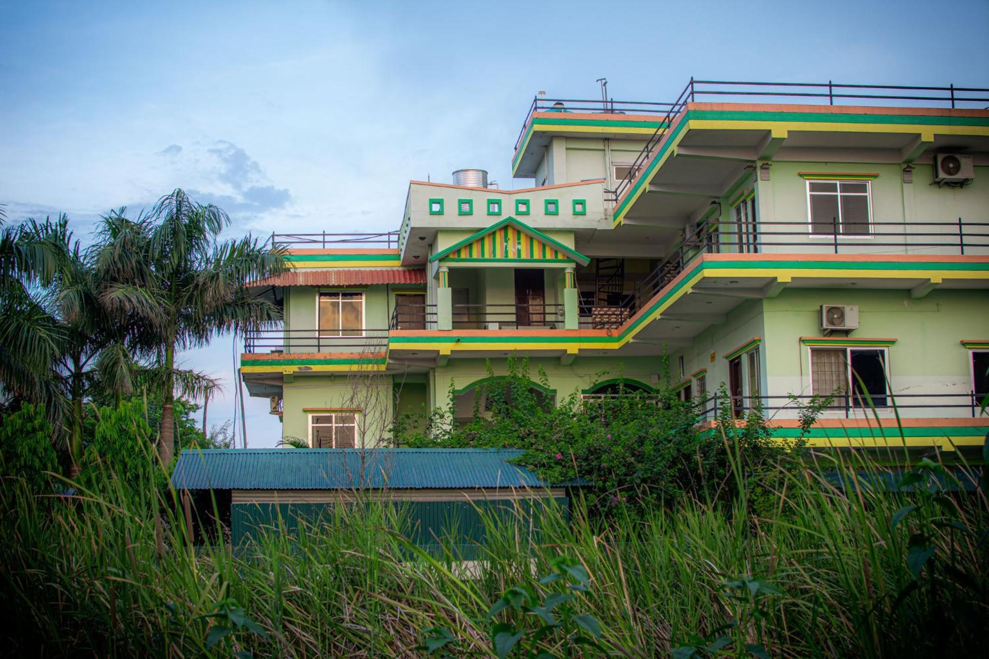Galaxy Guest House Siddharthanagar Ngoại thất bức ảnh