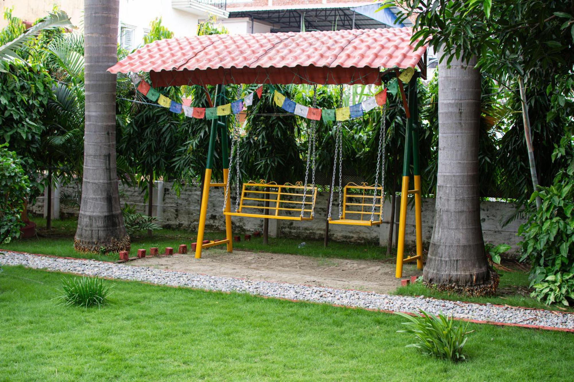 Galaxy Guest House Siddharthanagar Ngoại thất bức ảnh
