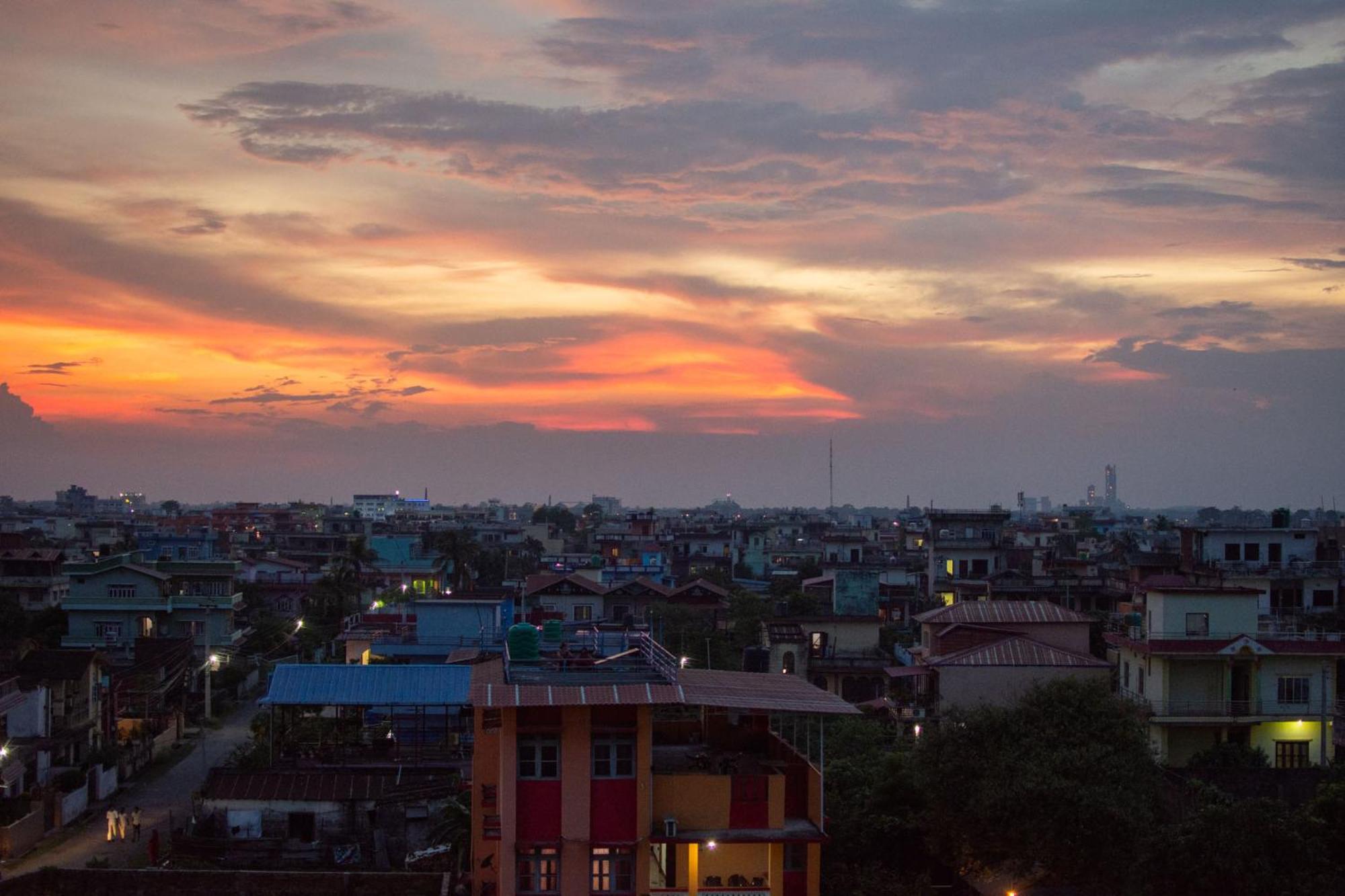 Galaxy Guest House Siddharthanagar Ngoại thất bức ảnh