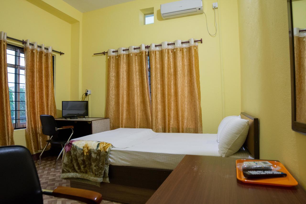 Galaxy Guest House Siddharthanagar Ngoại thất bức ảnh